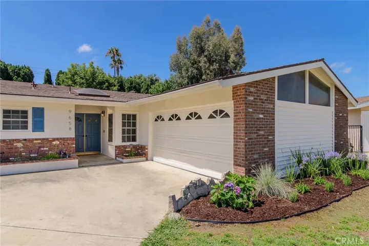9658 Dove Cir, Fountain Valley, California 92708