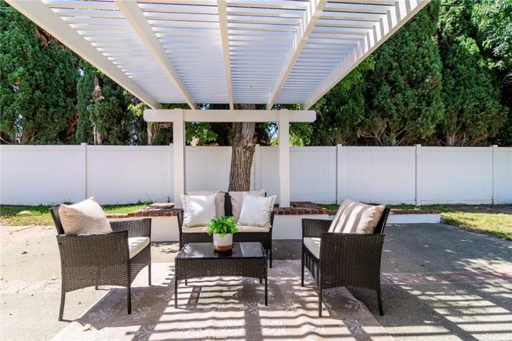 9658 Dove Cir, Fountain Valley, California 92708