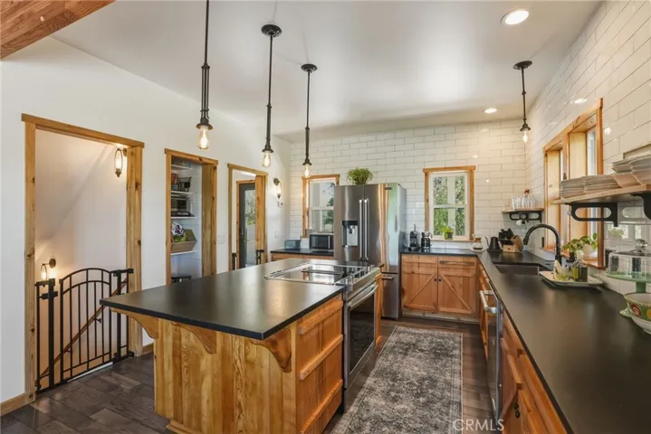17186 Highway 126, Other, California 97759