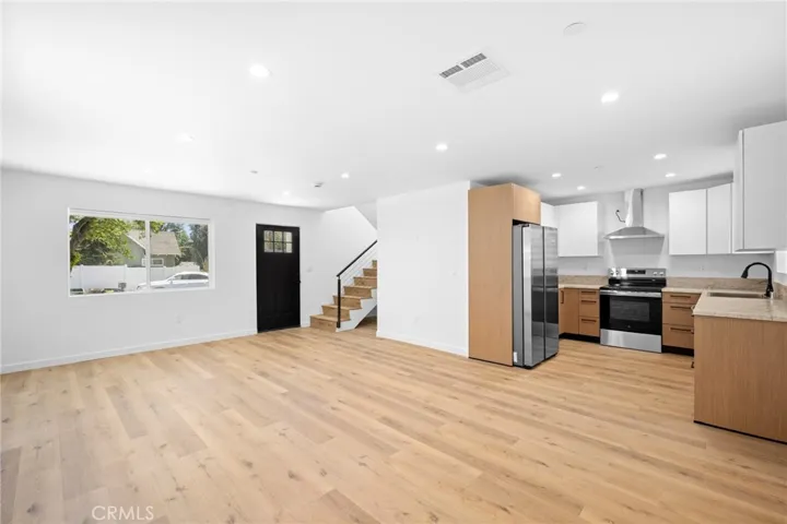 11049 Yarmouth Avenue, Granada Hills, California 91344