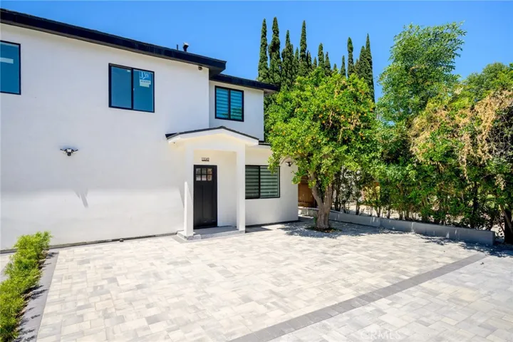 11049 Yarmouth Avenue, Granada Hills, California 91344