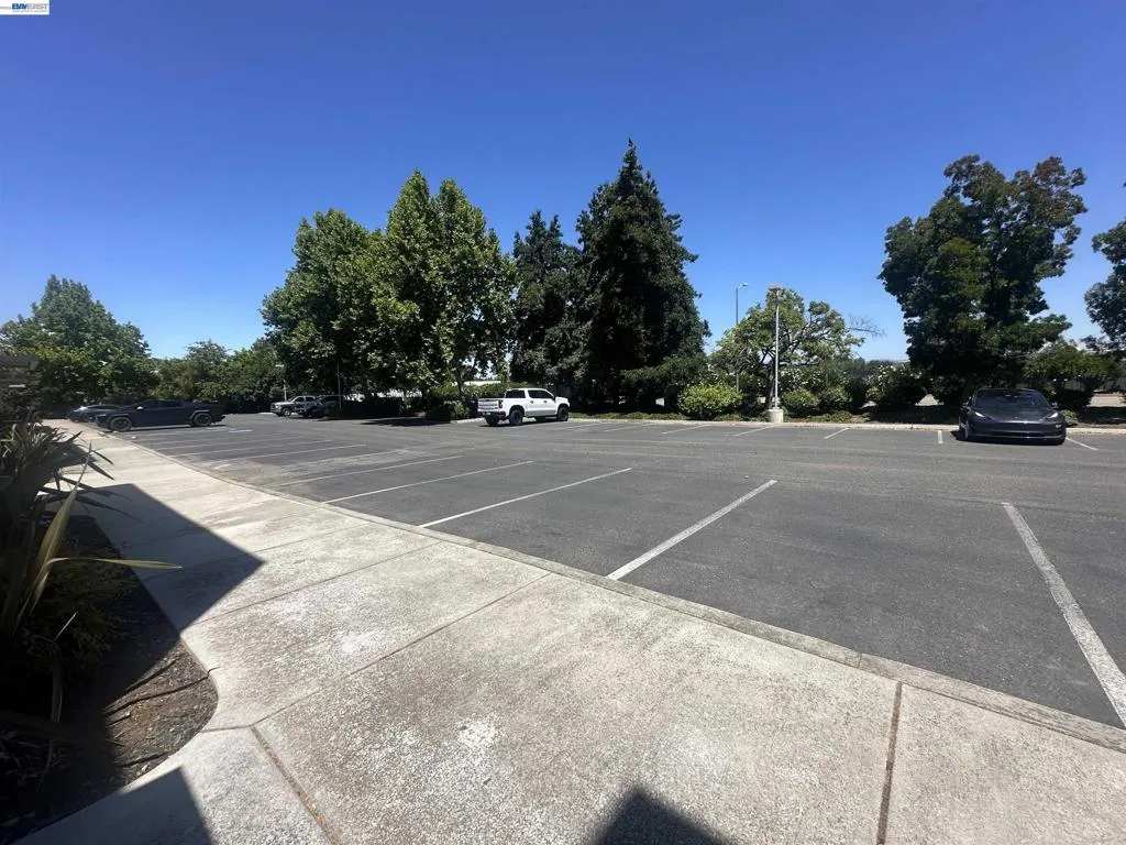 405 Boulder Ct, Pleasanton, California 94566 — photo 5