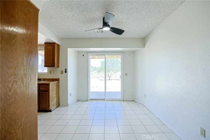 11649 3rd Avenue, Hesperia, California 92345
