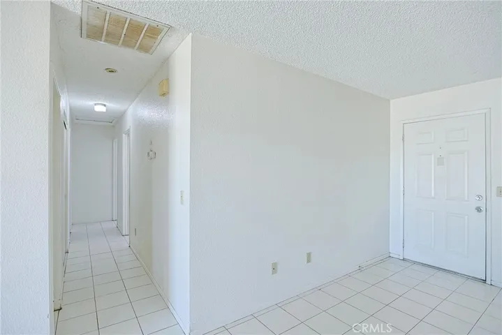 11649 3rd Avenue, Hesperia, California 92345