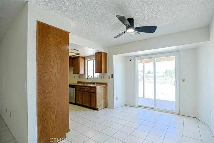 11649 3rd Avenue, Hesperia, California 92345