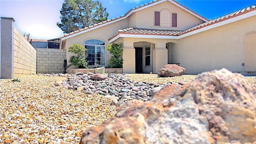 1904 E Avenue S4, Palmdale, California 93550