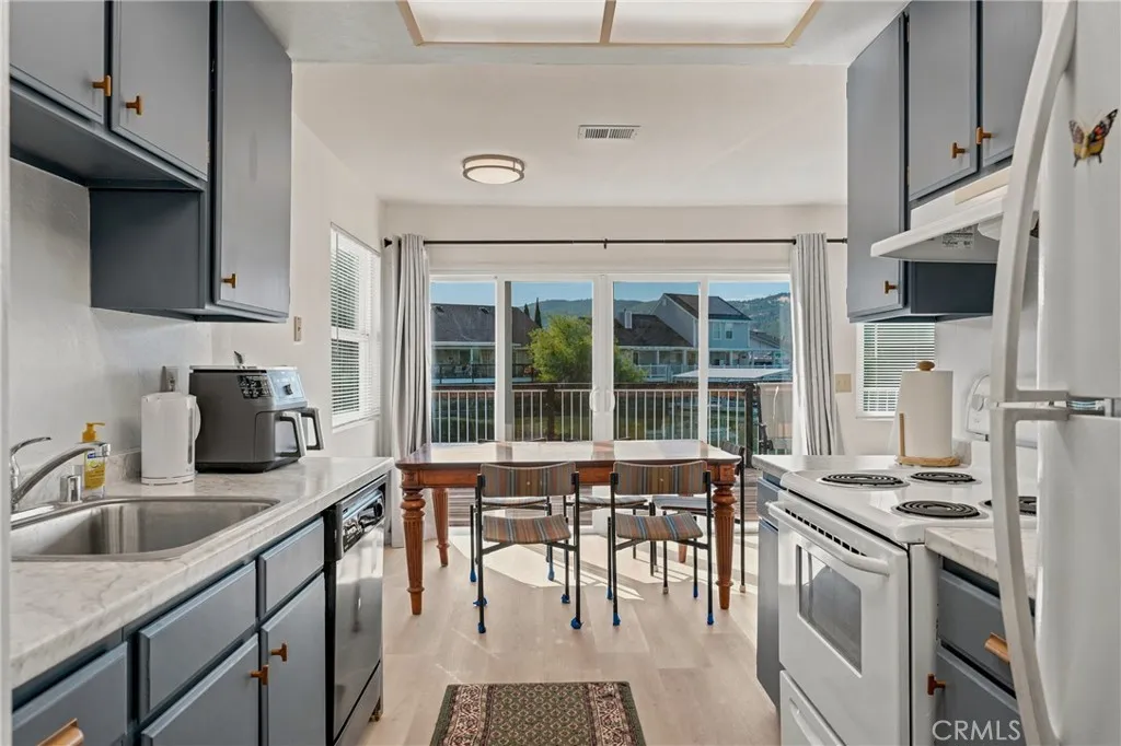 13051 Flying Jib Court, Clearlake Oaks, California 95423 — photo 4