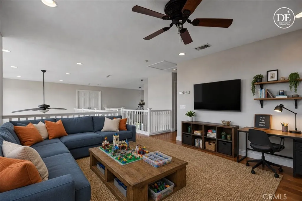 Bonus room-Virtually staged