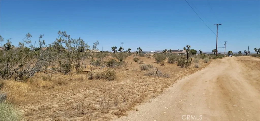 12350 Pueblo Trl, Phelan, California 92392 — photo 5