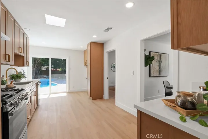 3250 Chestnut, Long Beach, California 90806