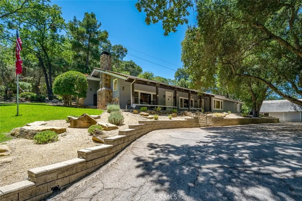 1731 San Fernando Rd