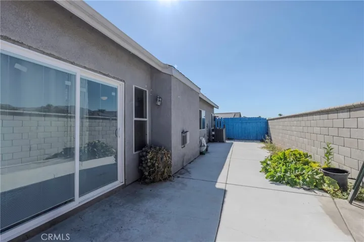 43714 Amazon, Hemet, California 92544
