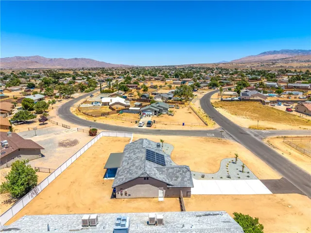 20947 Verde Drive, Apple Valley, California 92308