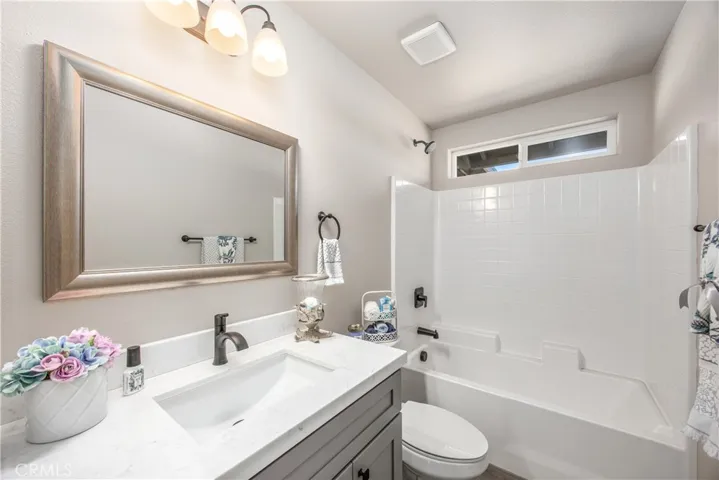 20947 Verde Drive, Apple Valley, California 92308