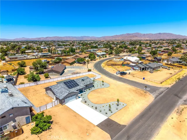 20947 Verde Drive, Apple Valley, California 92308