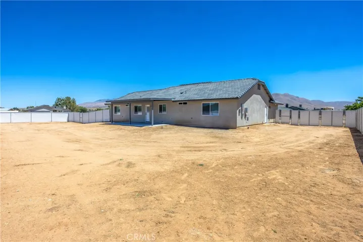 20947 Verde Drive, Apple Valley, California 92308