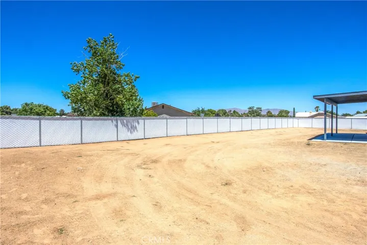 20947 Verde Drive, Apple Valley, California 92308
