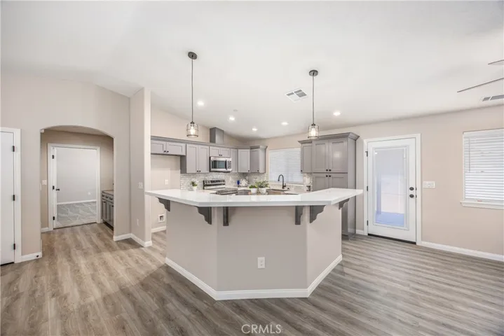 20947 Verde Drive, Apple Valley, California 92308