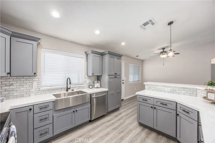 20947 Verde Drive, Apple Valley, California 92308