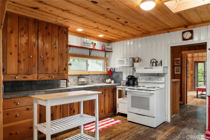 15 Toyon Trail, Berry Creek, California 95916