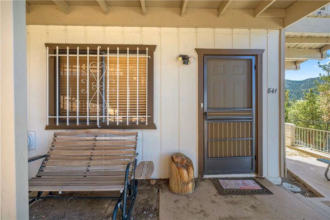841 Menlo Drive, Big Bear Lake, California 92315 — photo 5