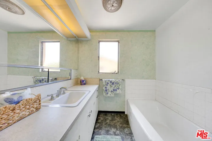 635 Ramona Avenue, La Verne, California 91750