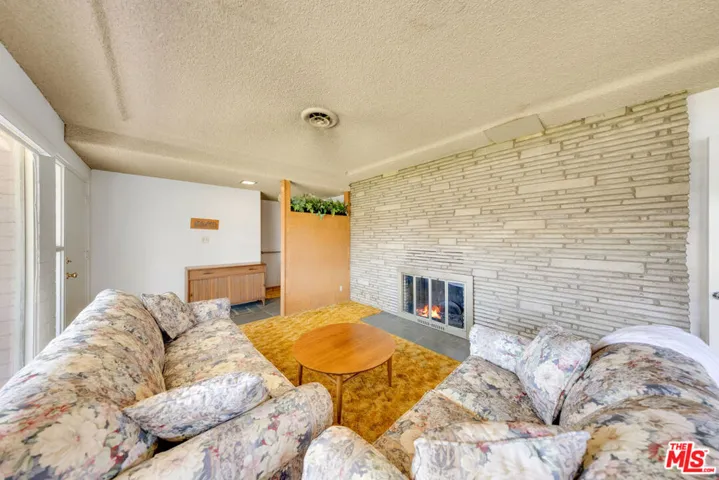 635 Ramona Avenue, La Verne, California 91750