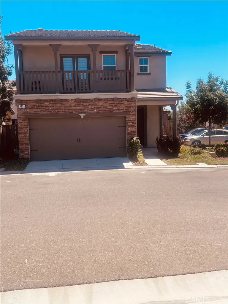 6251 E Overlook, Fresno, California 93727 — photo 4