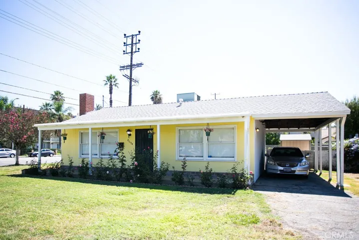 21134 Saticoy, Canoga Park, California 91304