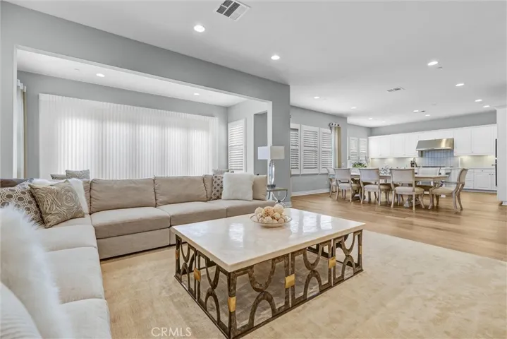 68 Dublin, Irvine, California 92620