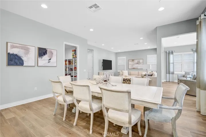 68 Dublin, Irvine, California 92620