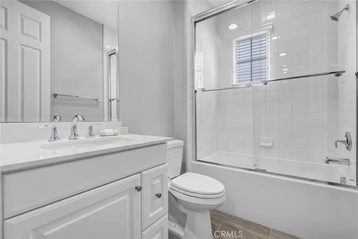 68 Dublin, Irvine, California 92620