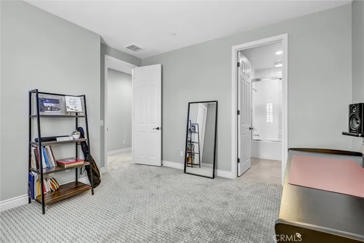 68 Dublin, Irvine, California 92620