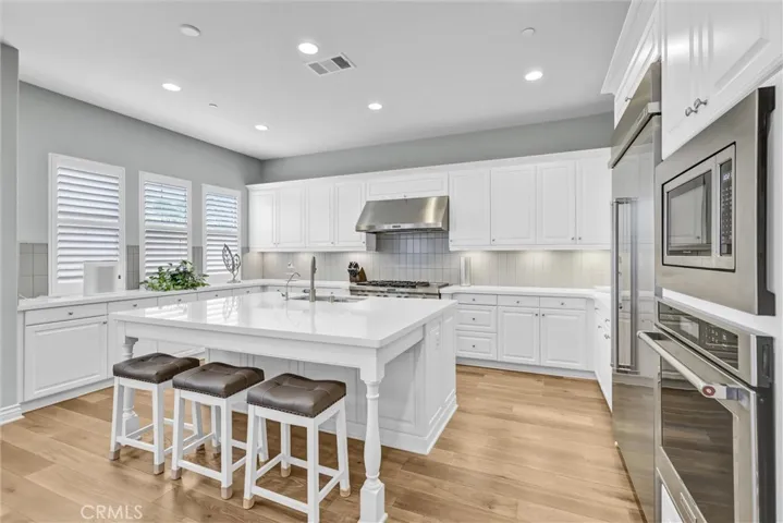68 Dublin, Irvine, California 92620