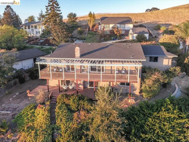 733 Daffodil Way, Concord, California 94518