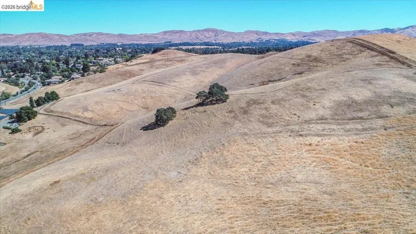 733 Daffodil Way, Concord, California 94518