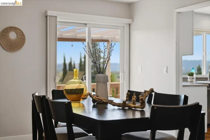 733 Daffodil Way, Concord, California 94518