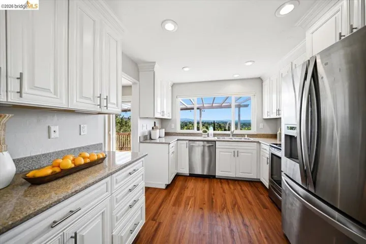 733 Daffodil Way, Concord, California 94518