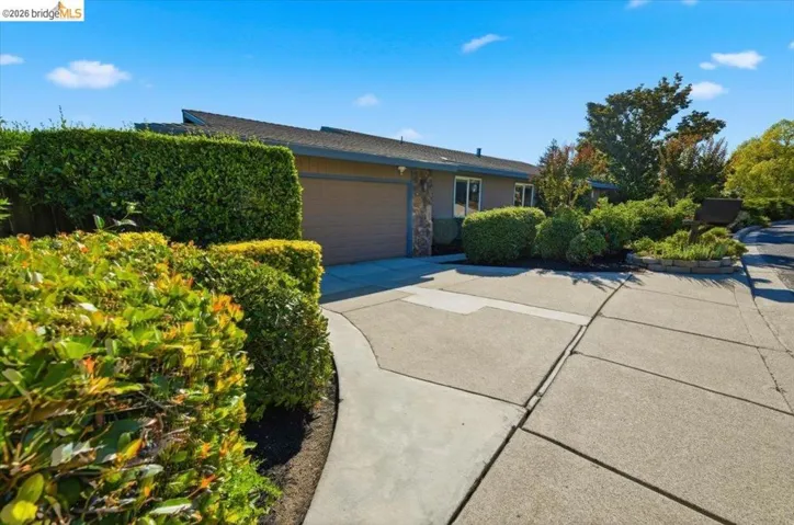 733 Daffodil Way, Concord, California 94518