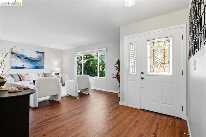 733 Daffodil Way, Concord, California 94518