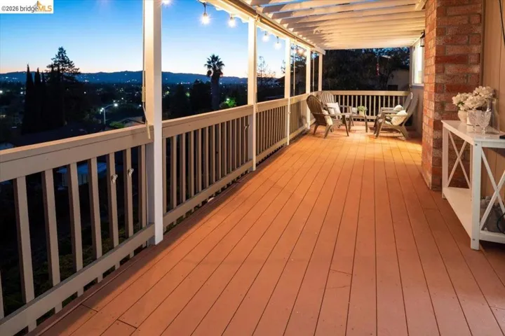 733 Daffodil Way, Concord, California 94518