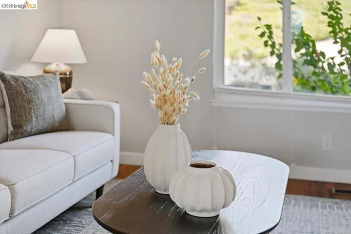 733 Daffodil Way, Concord, California 94518