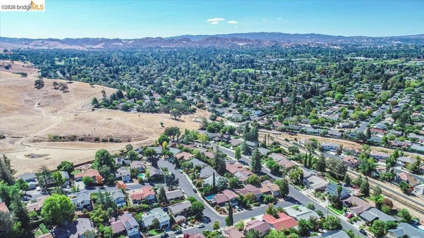 733 Daffodil Way, Concord, California 94518