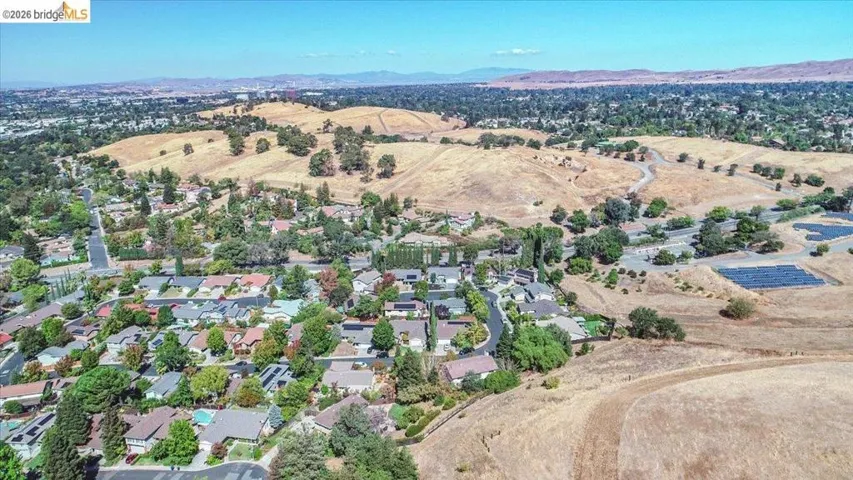 733 Daffodil Way, Concord, California 94518