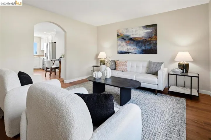 733 Daffodil Way, Concord, California 94518