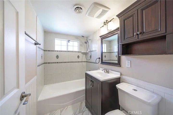 5125 W Crystal, Santa Ana, California 92704