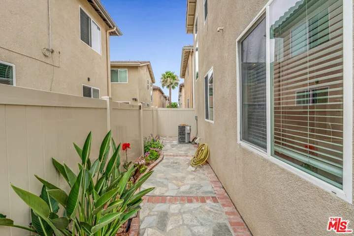 1056 Agate Court Na, Gardena, California 90247