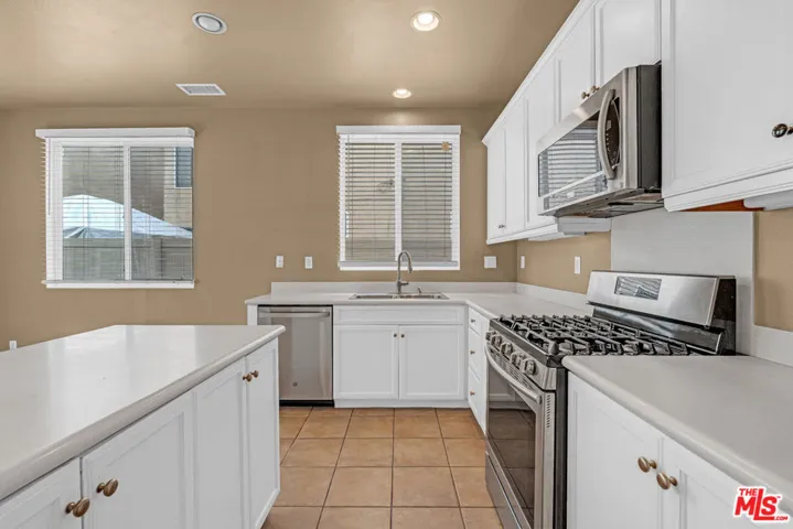 1056 Agate Court Na, Gardena, California 90247