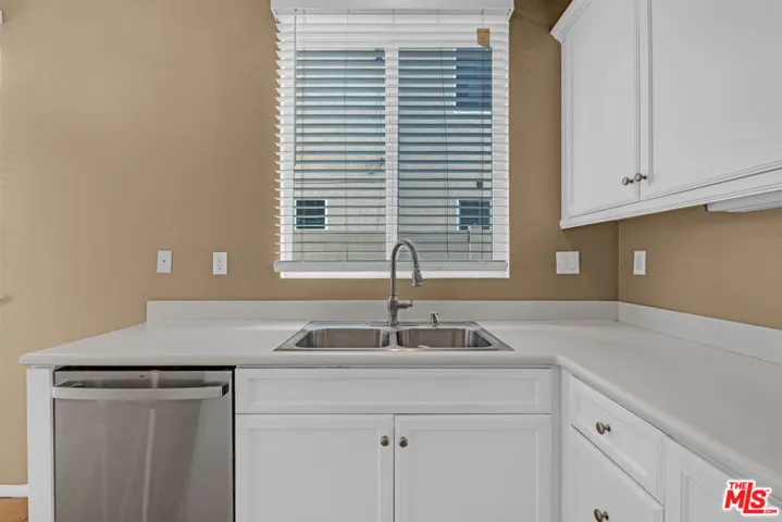 1056 Agate Court Na, Gardena, California 90247