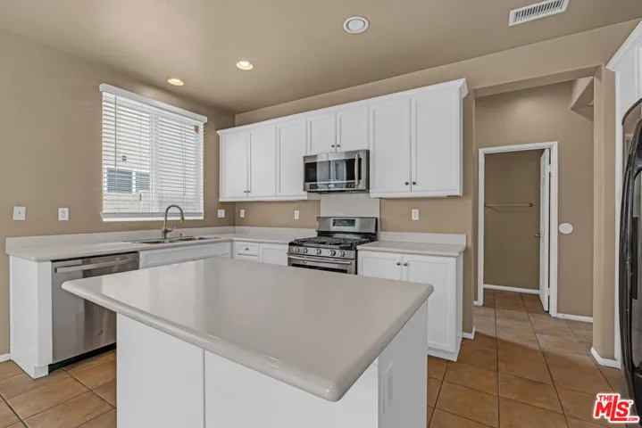 1056 Agate Court Na, Gardena, California 90247